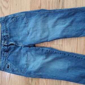 Women's cropped jeans